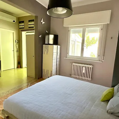 Se099 - Senigallia, Delizioso Monolocale Con Veranda A 200mt Dal Mare